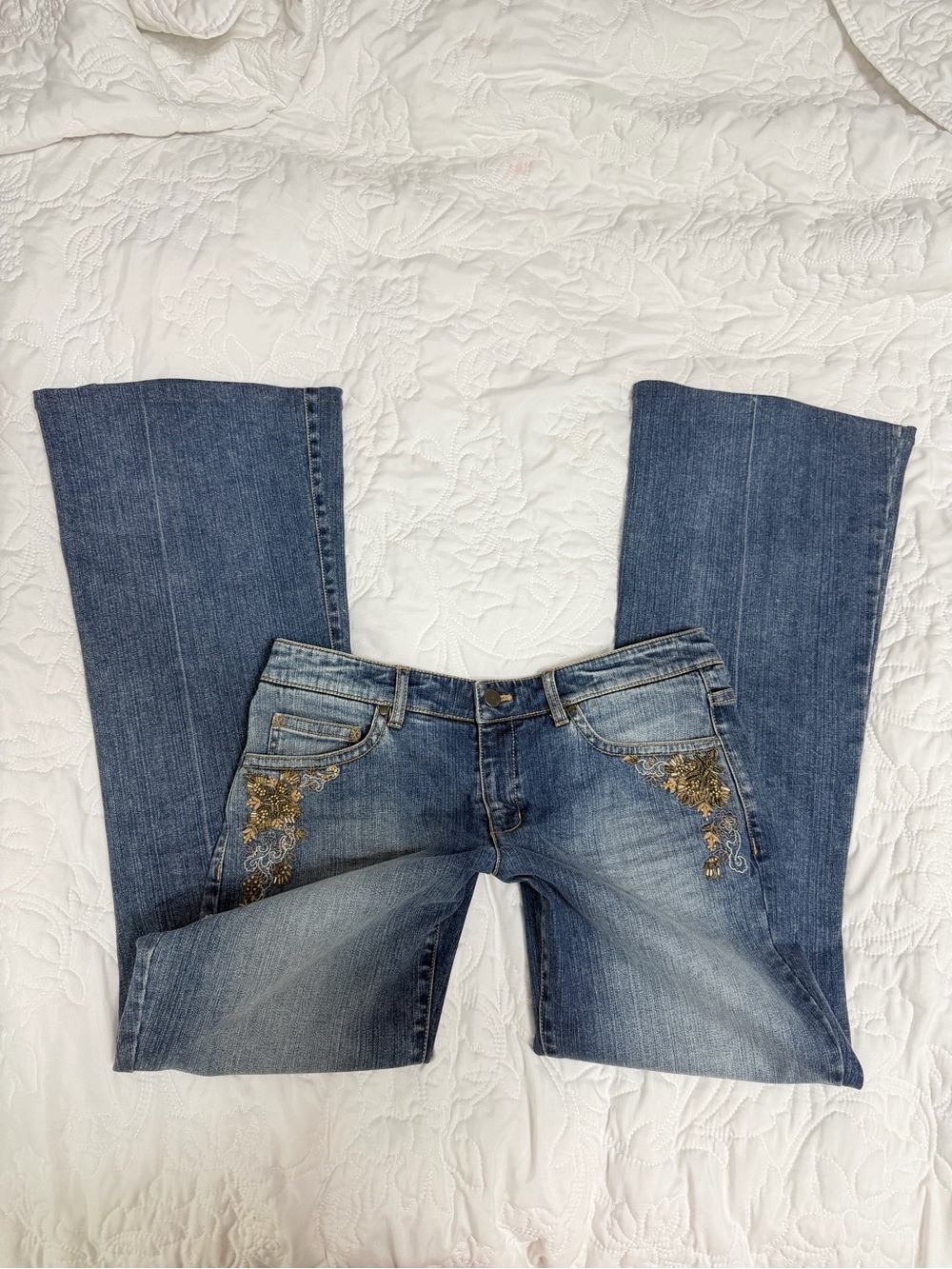 Y2K Gianni Bini Women’s Blue Embroidered Low Rise Bootcut Jeans